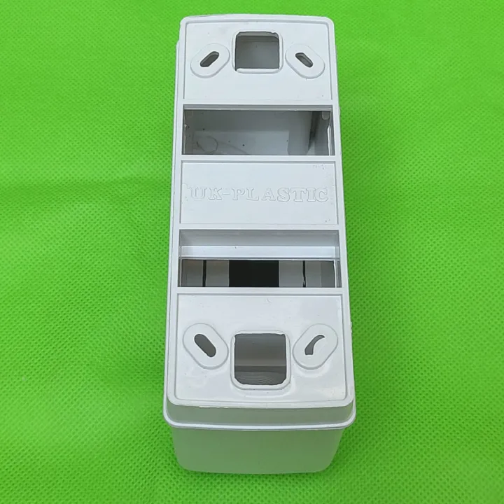 Electrical%20Distribution%20Box%202%20Ways%20Circuit%20Breaker%20Box%20Wall%20Mounted%20Open%20Box%20-%20Image%205