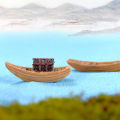 Miniatures Resin Boat Retro Mini Figurines Awning Boats Micro Landscape Dollhouse Bonsai Ornaments Art Crafts Garden Decoration Natuo. 