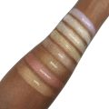 Makeup Revolution London - Relove By Super Highlighter Gold. 