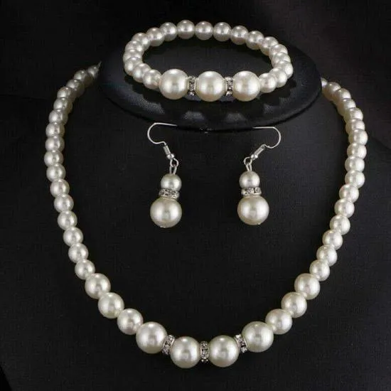 Off%20White%20Pearls%20Beads%20100/85pc%20craft%20supplies%20-%20Image%206