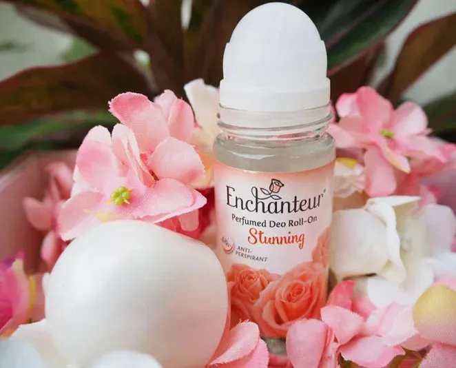 Enchanteur%20Stunning%20Roll%20On%20Deodorant%2050ml%20-%20Image%202