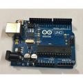 Arduino UNO. 
