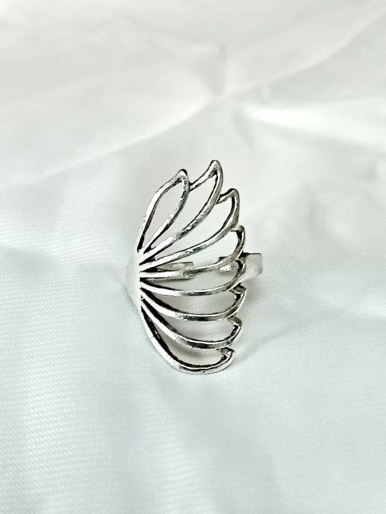 Set%20of%203%20Rings%20%7C%20Fashion%20Jewellery%20%7C%20Stylish%20Rings%20for%20Women%20%7C%20Watch%20Ring%20%7C%20Gifts%20%7C%20Accessories%20-%20Image%207