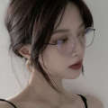 Naked gold rimmed frame for myopia Instagram popular small face glasses frame Korean version trendy girl with smart and stylish design. 