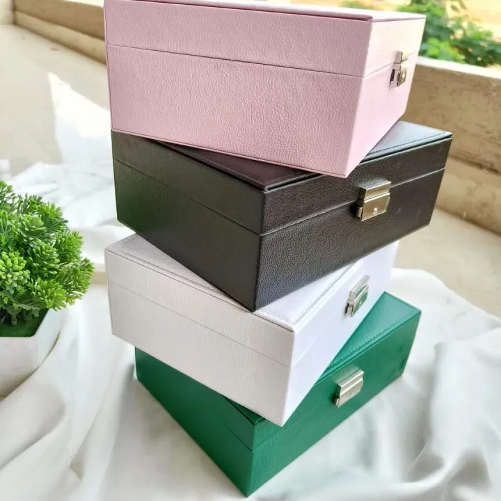 Jewelry%20organizer%20Box%20-%20Women%20Display%20Storage%20Case%20Large%20PU%20Leather%20Jewelry%20Holder%20with%20Lock%20for%20Earring%20Ring%20Necklace%20Bracelet%20-%20Image%204