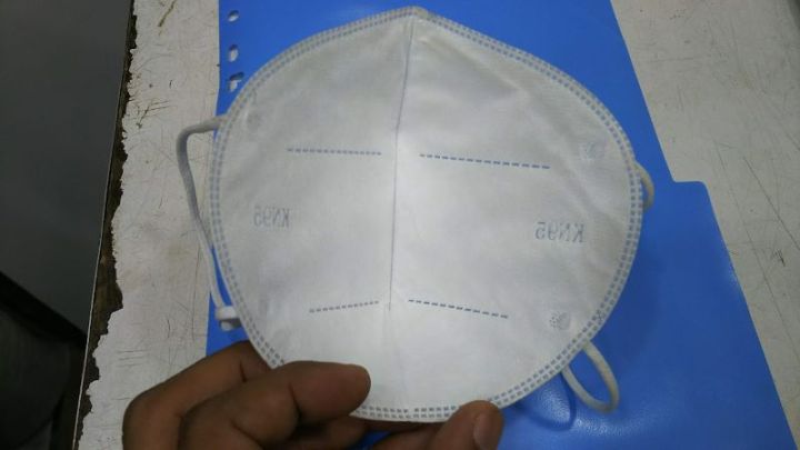 KN95%20FACE%20MASK%20INTERNATIONAL%20AND%20IMPORTED%20-%20Image%203