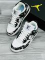 Nike air Jordan 4 LV. 