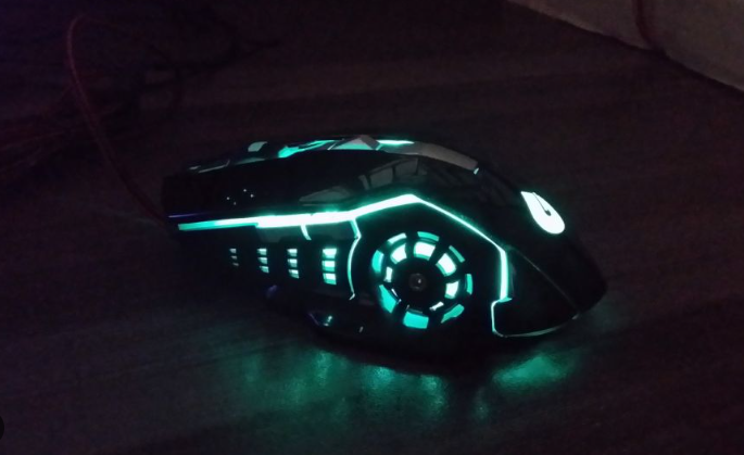 Gaming%20Mouse%20Gloross%20G11%20Wired%20Adjustable%20DPI%20Lighting%20RGB%20-%20Image%203