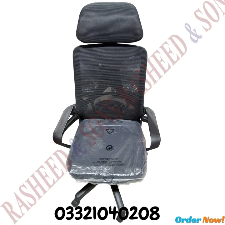 Revolving%20Chair%20-%20Image%203