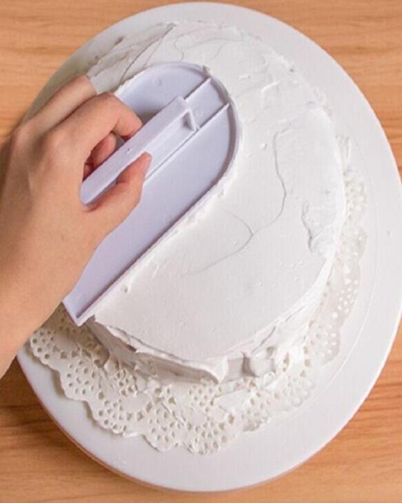 Baking Plastic Smoother - White
