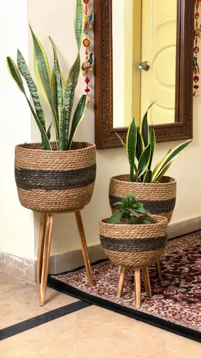 Seagrass%20Plant%20Pots%20With%20Wooden%20Legs,%20jute%20Standing%20Planter,%20Flower%20Pots%20with%20Mounting%20Legs,%20Storage%20Basket,%20Seagrass%20Plant%20Baskets%20for%20Indoor%20Outdoor%20Use,%20Plant%20Flower%20Floor%20Stand%20-%20Image%202
