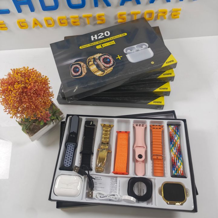 H20%20Ultra%2049mm%20Smartwatch%207%20in%201%20With%20Airpods%20Pro%202%20%7C%202"%20HD%20Display%20%7C%20H20%20Ultra%20Smartwatch%20%7C%207%20Straps%20&%20Earbuds%20Included%20%7C%20H20%20Smartwatch%20with%20Airpods%20%7C%20H20%20Smartwatch%20for%20Men%20&%20Women%20%7C%20H20%20Smart%20Watch%20Ultra%20-%20Image%202