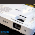 Epson EB W06 Projector : Stunning HD Picture Quality, Perfect for Home, Office, and Gaming – Lightweight, Portable, and Extremely Bright. 