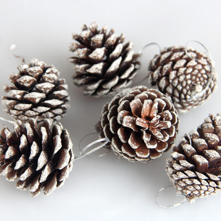 Pine Cone Crafts For Christmas Tree Pine Cones With String Holiday Decorations String Christmas Pine Cone Ornaments Crafts