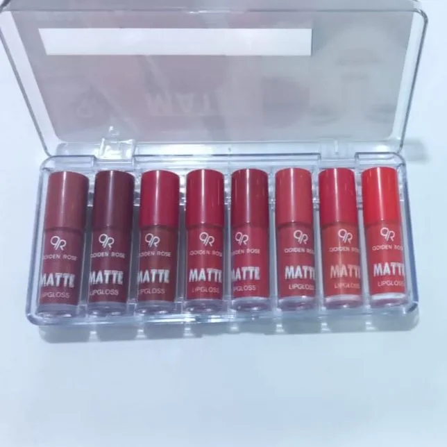 6/8%20pc%20Professional%20Matt%20Lip%20Gloss%20-%20Image%202
