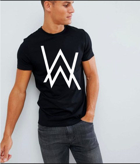 Summer%20Tracksuit%20with%20New%20Luxury%20Design%20(T-Shirt%20+%20Trouser)%20-%20Image%205