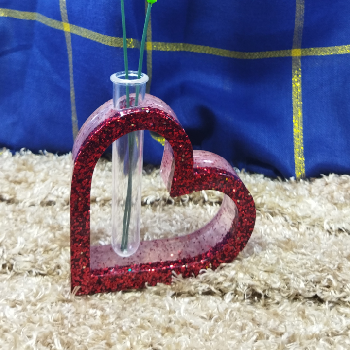 Epoxy%20Resin%20Red%20Heart%20Shaped%20Vase%20With%202%20Berry%20Stems%20And%201%20Plastic%20Tube%20Limited%20Edition%20Heart%20Vase%20Handcrafted%20Epoxy%20Resin%20Masterpiece%20Perfect%20Decor%20Idea%20,Unique%20Gift%20%20,%20Romantic%20Decor%20,Valentine's%20Day%20Gift,%20Anniversary%20Gift%20-%20Image%204