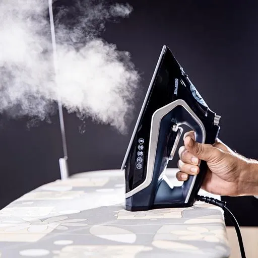 Original%20Geepas%20GSI7801N%20Wet%20and%20Dry%20Steam%20Iron%20with%20Ceramic%20Plate,%20Black,%20(%202%20Years%20Warranty%20)%20-%20Image%205