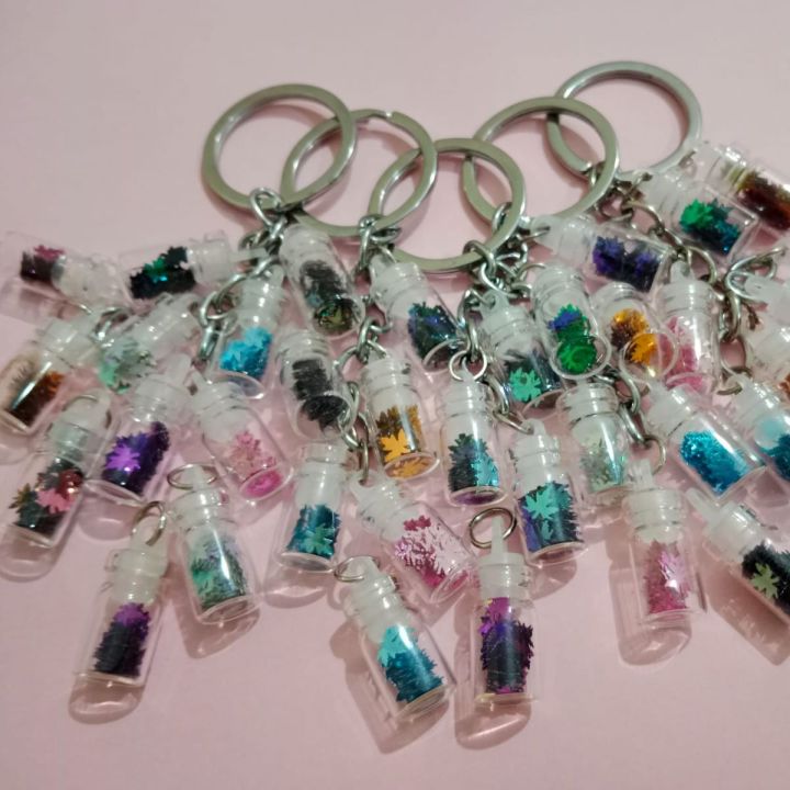 1%20x%205%20bottle%20Glitter%20Flake%20Key%20chain%20for%20girls%20keychains%20with%20glitter%20bottle%20-%20Image%209