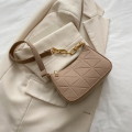 Versatile Handbags Fashionable Purses Trendy Shoulder Bags Stylish Handbags Retro Underarm Bags. 