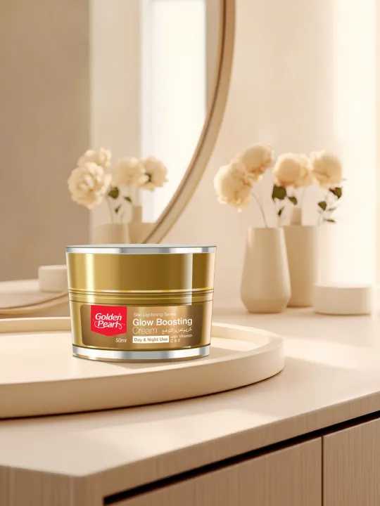 Golden%20Pearl%20Glow%20Boosting%20Cream%20-%20Image%203