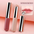 The mini silicone lip brush is a single makeup brush for carrying a nail cover, a finger brush, a lipstick, a smudge brush, and a lip moisturizer. 