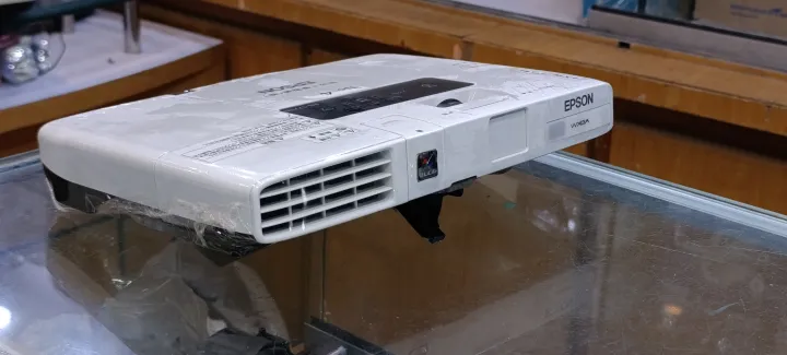 Epson%20EB-1771W%20Full%20HD%201080p%203,000%20ANSI%20Lumens%20Projector%20-%20Image%205