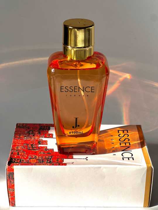 essence j longlasting perfumed