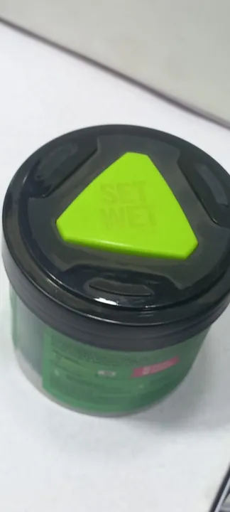 Set%20Wet%20Daily%20Hair%20Styling%20Gel%20for%20Men%20Vertical%20Hold,%20Alcohol%20Free,%20Pro%20Vitamin%20B5,%20Strong%20Hold%20,Jar%20Set%20Wet%20Vertical%20Hold%20Hair%20Gel%20-%20Image%204