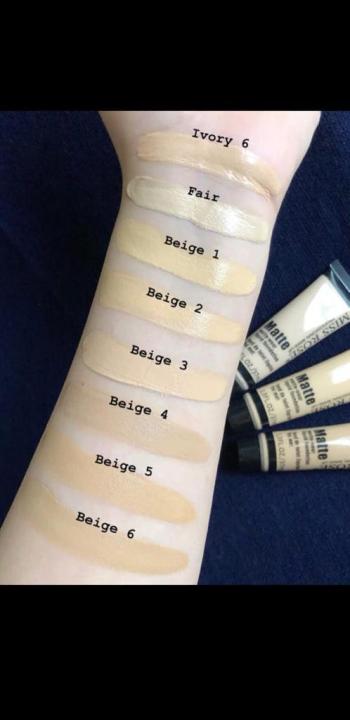 Premium%20Quality%20Matte%20Foundation%20-%20Image%202