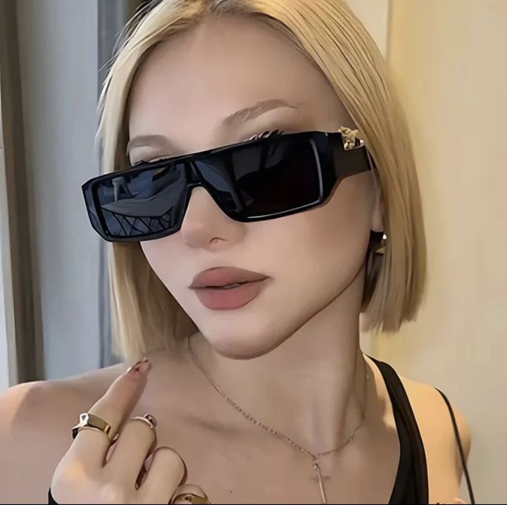 Jaguaar%20Decorated%20Arms%20Rectangle%20Sunglasses%20for%20Men%20and%20Women%20%7C%20Vintage%20Rectangular%20Sunglasses%20Men%20Women%20SUnglasses%20-%20Image%203