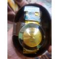 Beautiful Golden Watch Seamax Quartz with Golden metalic Chain. 
