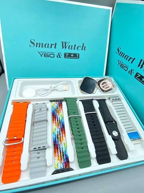 7%20Strap%20Watch%20Sports%20Watch%20For%20Man%20Woman%20in%207%20Colours%20-%20Image%203