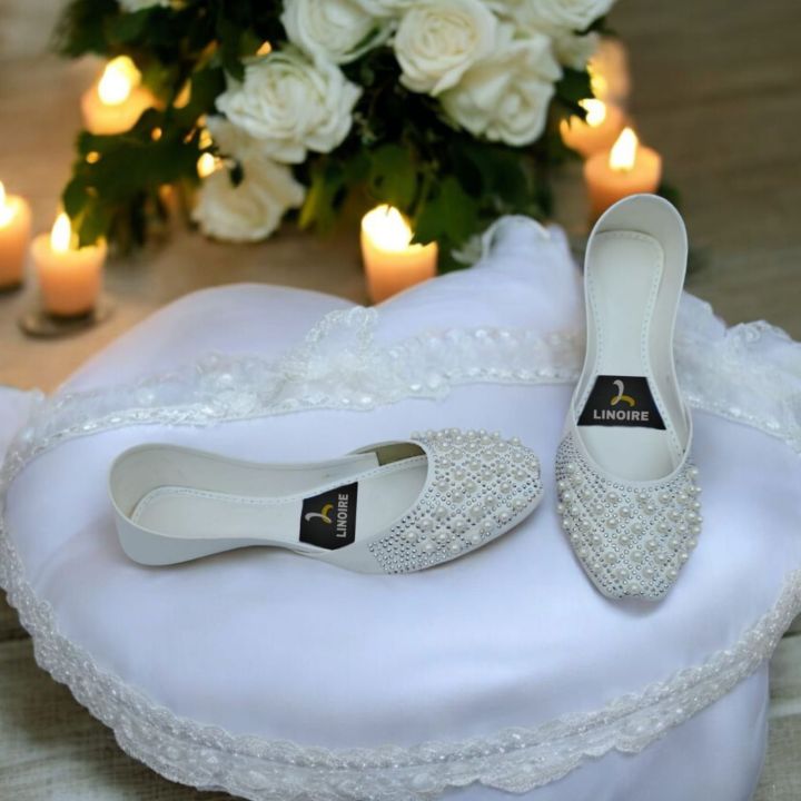 khussa Handcrafted Jutti with Embellishments Beaded Jutti for Every Occasion Embroidered Jutti for the Stylish Woman