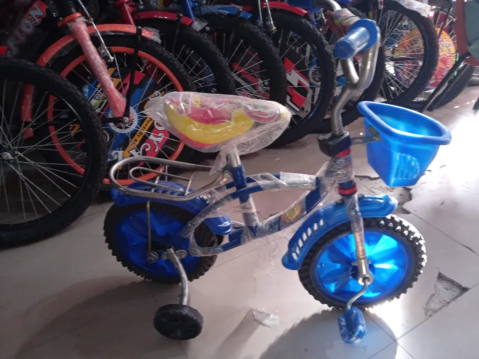 Baby Cycle 12 inch Kids Bicycle With Front Basket Supporting