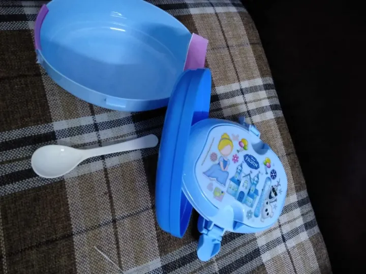 Double%20Layer%20School%20Lunch%20Box%20with%20Spoon%20%20Benten%20,%20Frozen%20,%20Barbee%20,%20Micky%20Mouse%20,%20Car%20,%20Hello%20Kity%20,%20Angry%20Bird%20,%20Minions%20-%20Image%204