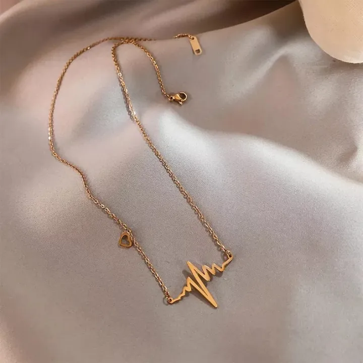 Heart%20Wave%20Necklace%20For%20Women%20-%20Elevate%20Your%20Look%20With%20Stylish%20Necklace%20For%20A%20Romantic%20And%20Elegant%20Appearance%20-%20Image%207