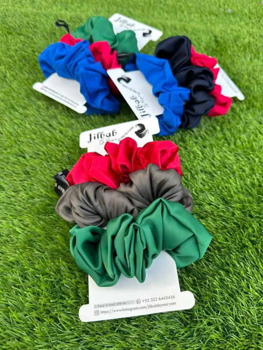 3%20IN%201%20PACK%20Silk%20Satin%20Scrunchies%20For%20girls%20Hairs%20&%20Hand%20High%20Quality%20Hair%20Tie%20Elastic%20Band%20%20Elastic%20hair%20Band,%20Silk%20Elastic%20hand%20Band,%20Multi%20colors%20Poni%20Multi%20options%20Multi%20variant%20hair%20clips%20for%20girls%20%20WHOLESALE%20AVAILABLE%20-%20Image%204