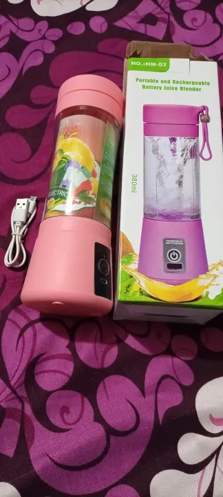 Usb%20chargeable%20juicer%20-%20Image%203