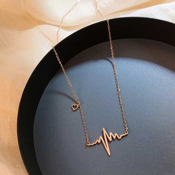 Heart%20Wave%20Necklace%20For%20Women%20-%20Elevate%20Your%20Look%20With%20Stylish%20Necklace%20For%20A%20Romantic%20And%20Elegant%20Appearance%20-%20Image%202