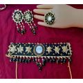 artificial flower jewellery set for Mehndi, flower jewellery set, mehndi jewellery set for girls. 