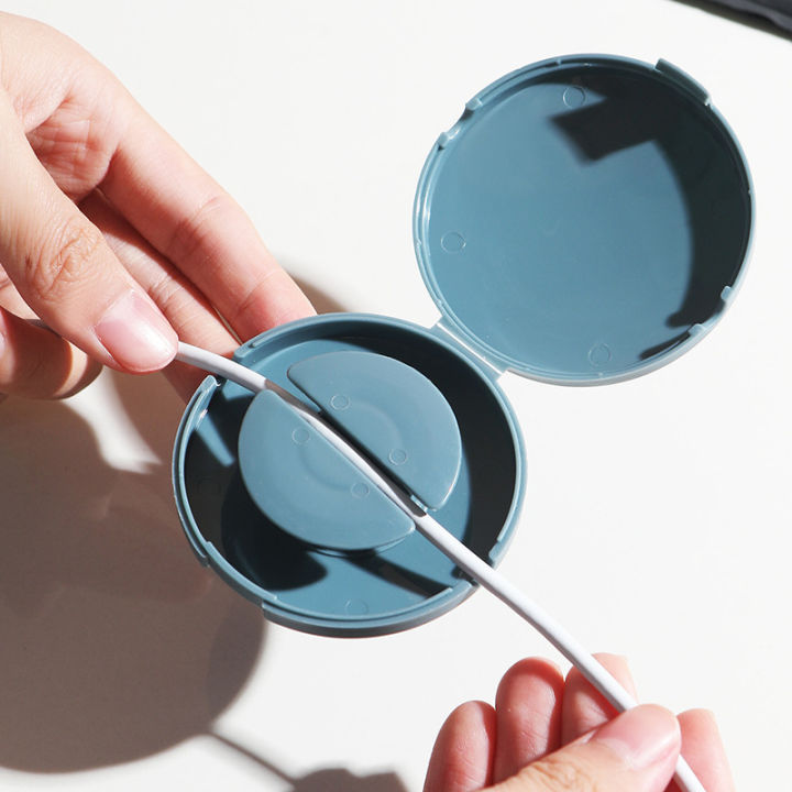 Manual%20Spin%20USB%20Data%20Cable%20Clips%20Holder/Winder%20Cord%20Reel%20Storage%20Box/Portable%20Mini%20Charger%20Wire%20Headphones%20Rotatable%20Roller%20-%20Image%204