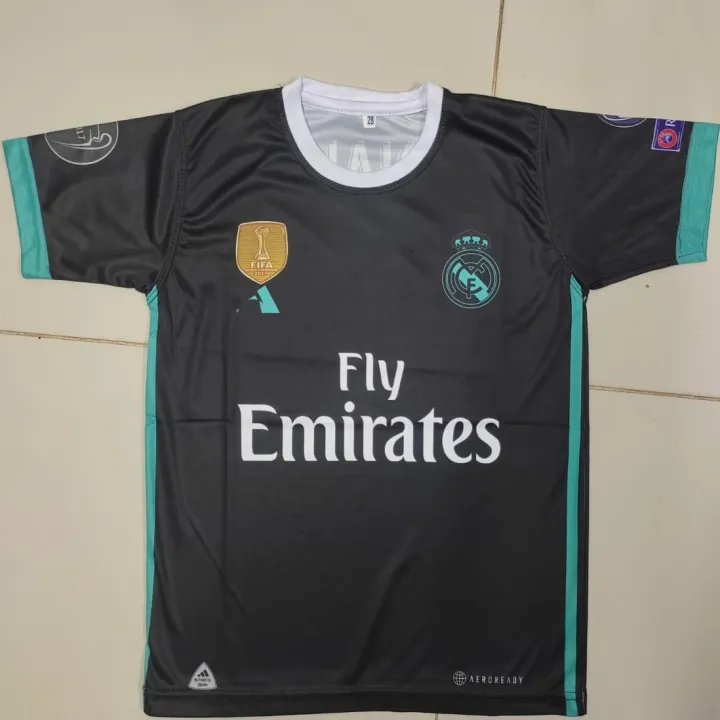 RONALDO%20REAL%20MADRID%20FOOTBALL%20KIT%20FOR%20KID%20BLACK%20-%20Image%203