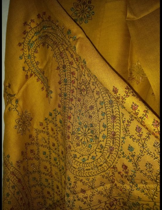 Pink%20embroidered%20Pashmina%20Stole%20-%20Image%2010