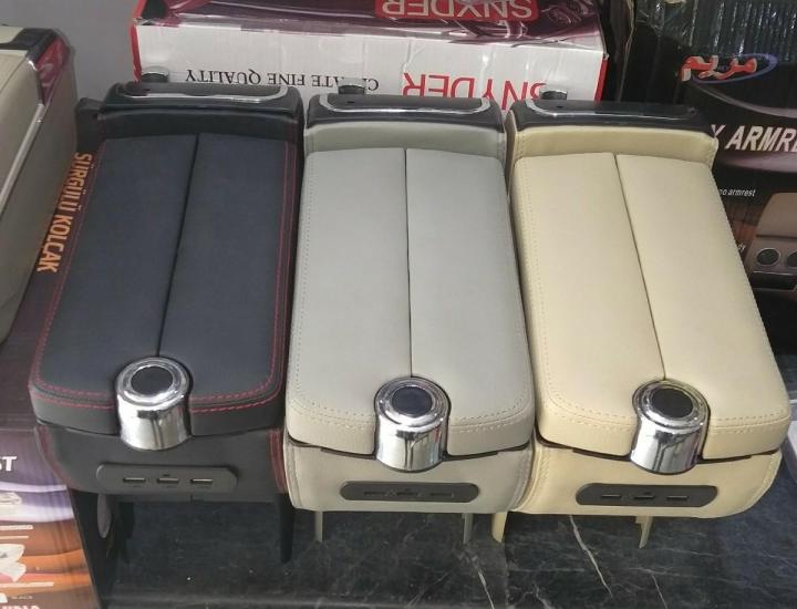 Multi%20Console%20Universal%20Car%20Arm%20Rest%20With%20USB%20SOCKET%20-%20Image%204