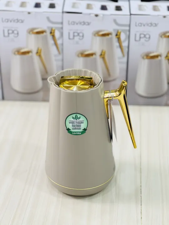 Lavidar%20Thermos%20Flask%201%20Litre%20Fancy%20Design%20(LP9)%20Inside%20Glass%20Gold%20Handle%20and%20Lid%20-%20Image%203