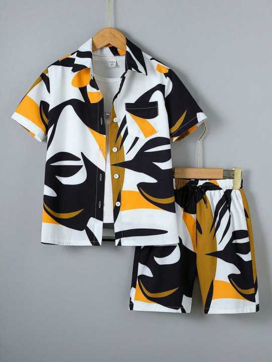 "Men's Stylish Two-Piece Short Sleeve Shirt and Shorts Set - Abstract Print in Black, White, and Yellow"