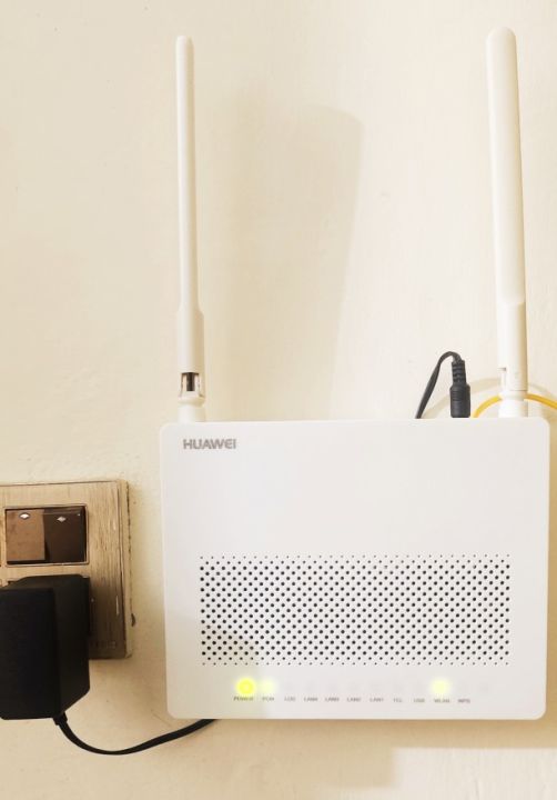 Huawei%20HG%208546M%20XPON%20Fiber%20Optic%20Router%205dBi%20Antinna,%20xpon%20fiber%20router,%20xpon%20fiber%20router%208546,%20xpon%20fiber%20router%208546m,%20xpon,%20fiber%20router,%20long%20range%20antinna,%20fiber%20optic%20router,%20(Gpon,%20Epon)%20Xpon%20fiber%20optic%20router,%20Huawei%20fiber%20optic%20router%20-%20Image%208