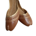 Brown  Khussa for girl / Desi khussa /Brown Khussa for woman/  Ladies Khussa / Gk Style. 