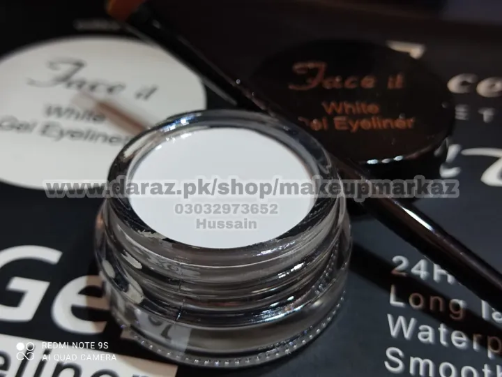 Faceit%20White%20Gel%20Eyeliner%20-%20Image%204
